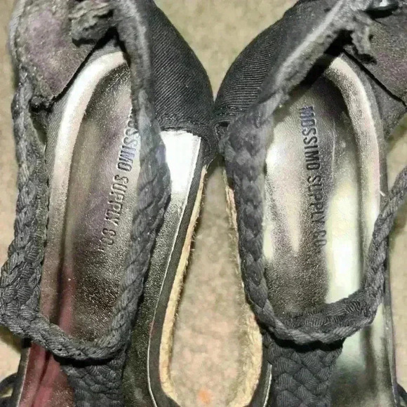 Gently used women’s Massimo supply Co. wedges size 7 - Picture 3 of 10